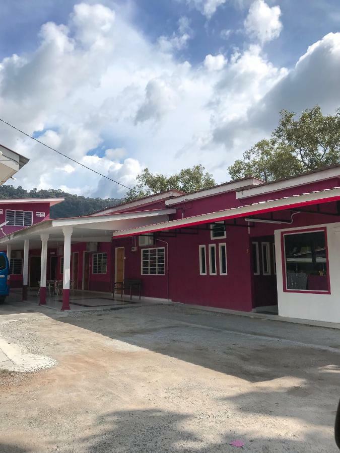 Rayyan'S Roomstay Pantai Kok Exteriér fotografie